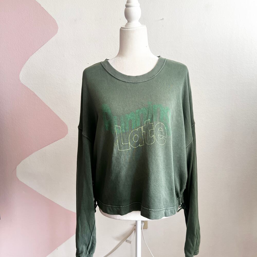 Offline by Aerie Green Graphic Sweatshirt‎ Pullover Cozy Loungewear Medium